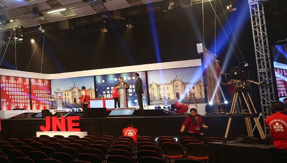 El debate presidencial organizado por el JNE se realizará en tres fechas, este lunes 29, el 30 y el 31. (Foto: JNE)
