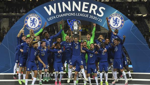 Chelsea celebra la obtención de su segunda Champions League. (Foto: AFP)