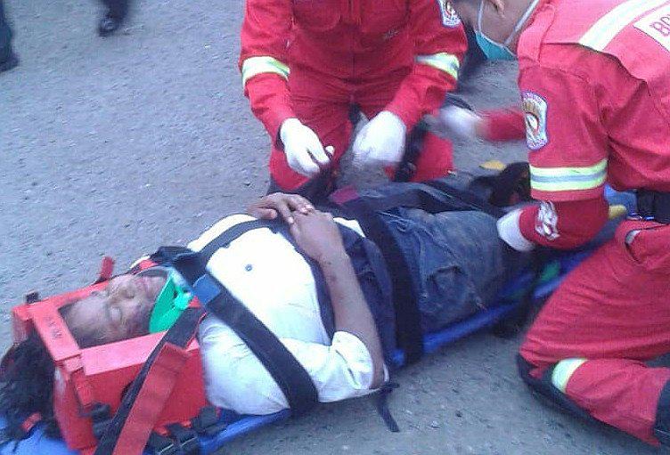 Colombiana es atropellada y resulta con grave lesiones 