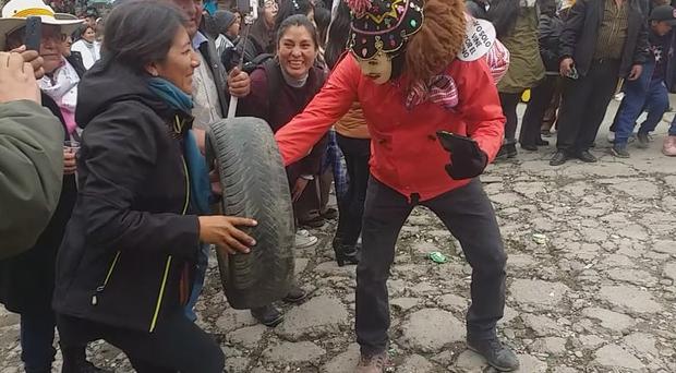 HUANCAVELICA, Ropas deportivas falsas circulan en la ciudad de Huancavelica, EDICION