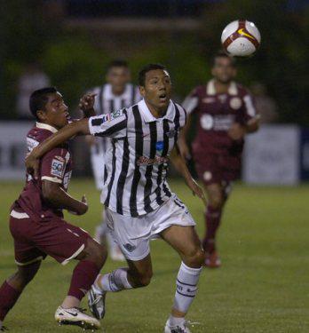 Del Solar convoca
 a ocho "extranjeros"
 a la selección