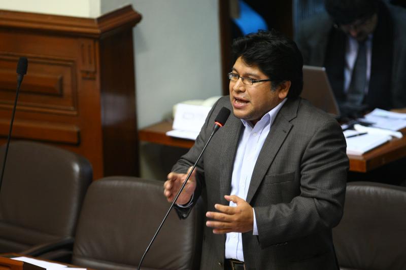 Poder Judicial pide levantar inmunidad  parlamentaria de congresista Rennán Espinoza