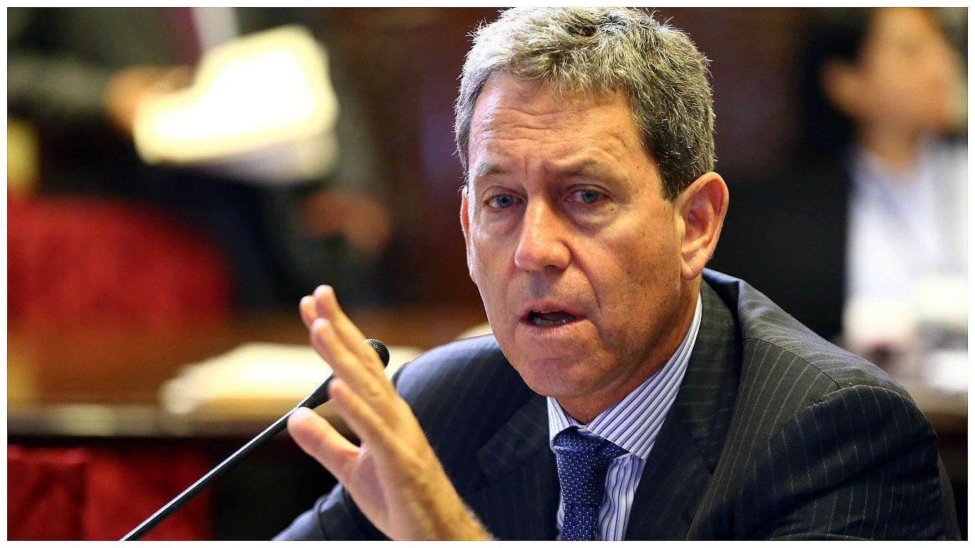 Alfredo Thorne desestima cifra de Jorge Nieto para la reconstrucción