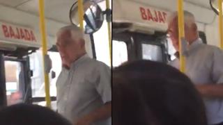 Anciano acosa sexualmente a joven en un bus (VIDEO)