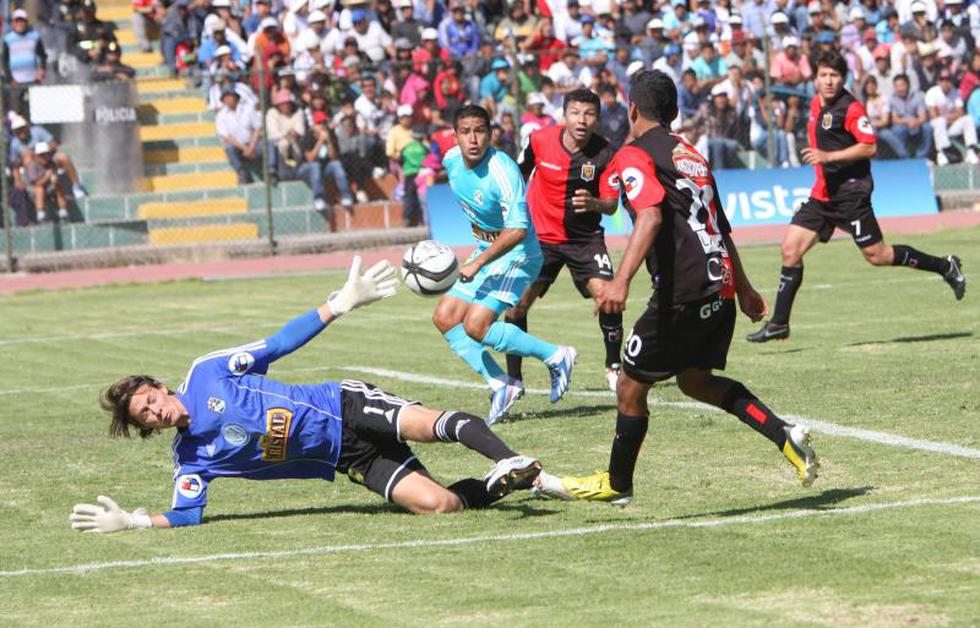 Melgar gustó y goleó 3-0 al Sporting Cristal