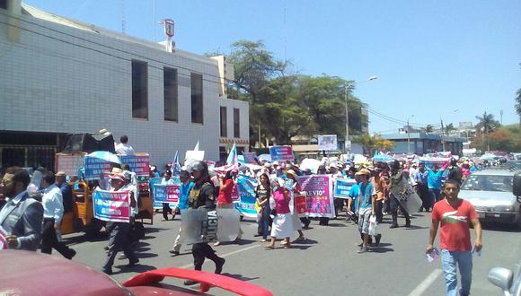 Chiclayo: Realizan protesta contra "ideología de género" (VIDEO)