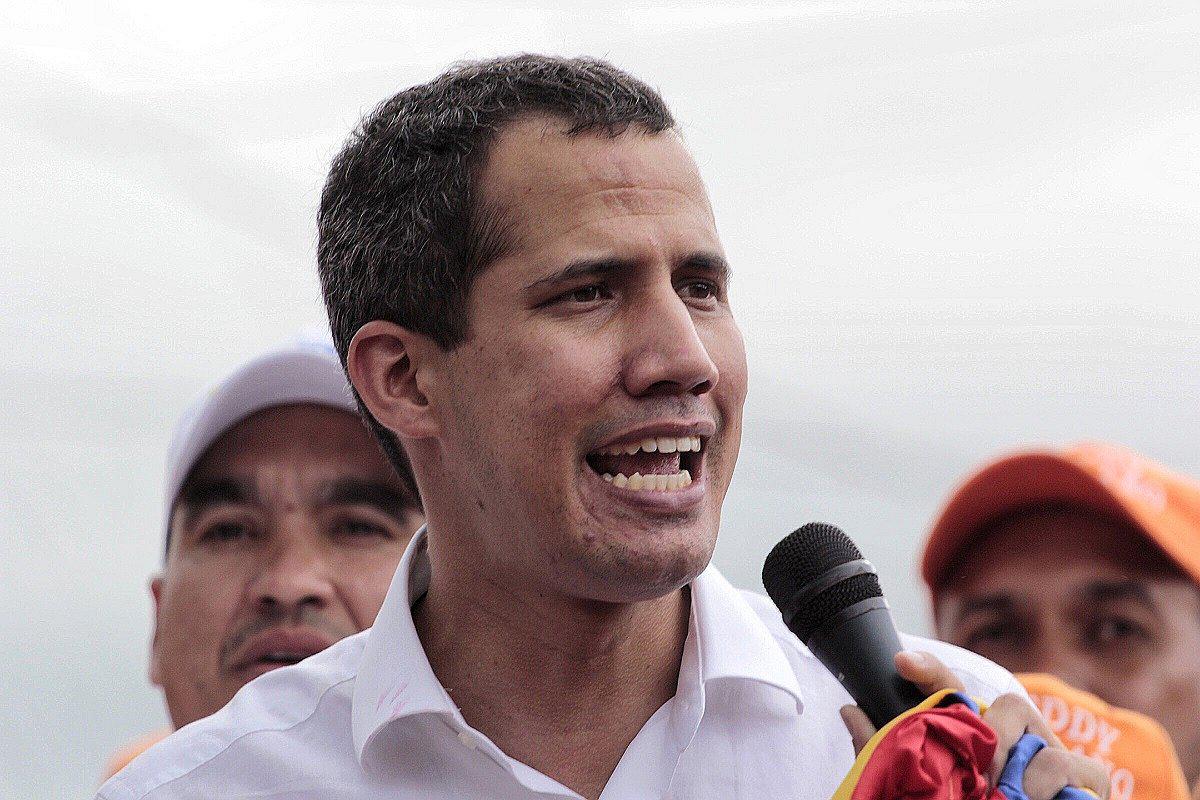 Juan ​Guaidó dice que Nicolás Maduro reabrió frontera con Colombia por presión ciudadana