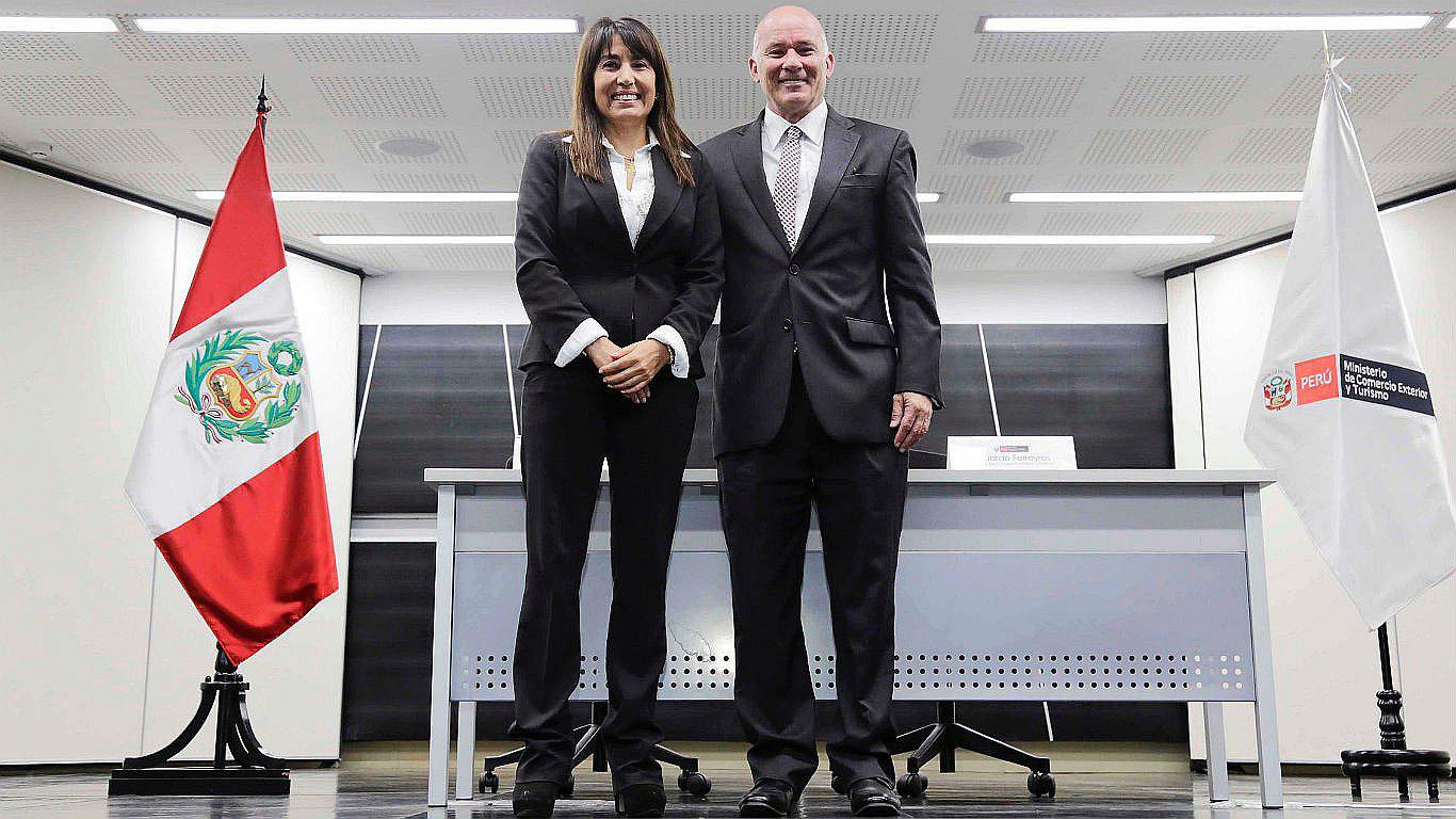 Eduardo Ferreyros asumió Mincetur y se enfocará en reducir la pobreza desde su sector
