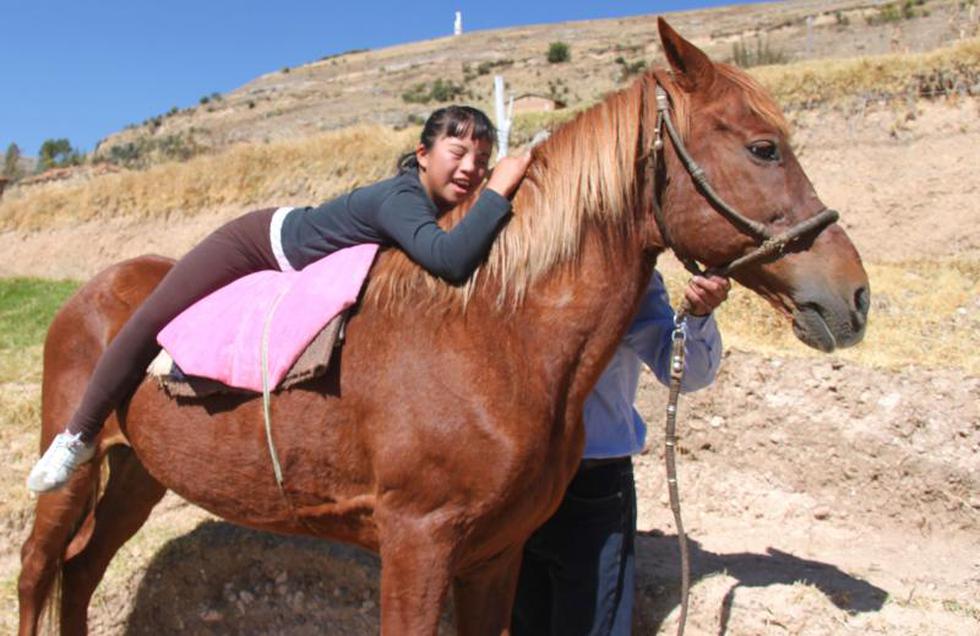 Equinoterapia logra resultados positivos en niños Down 