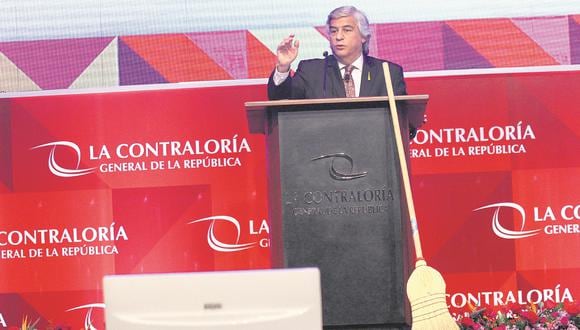 Fernando Olivera y su polémica participación en foro de la Contraloría (VIDEO)