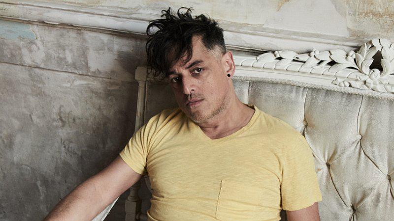 Pelo Madueño regresa con ‘XXX’, disco inédito de 30 canciones (VIDEO)