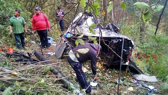 Camión se despista y cae al abismo en Santiago de Chuco 