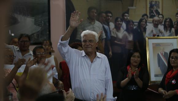 Edmundo del Águila Morote, cuando fue proclamado en octubre de 2021 nuevo secretario general por una facción de Acción Popular. (Foto: archivo/ GEC)