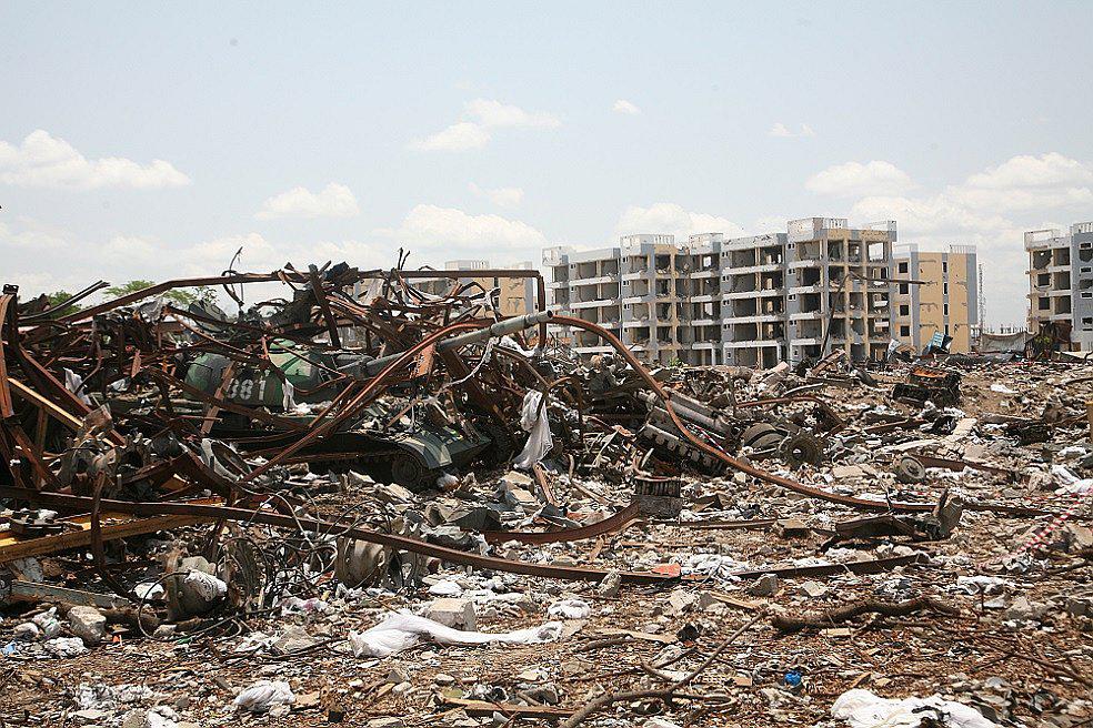Mozambique: Al menos 43 muertos en explosión accidental de camión cisterna