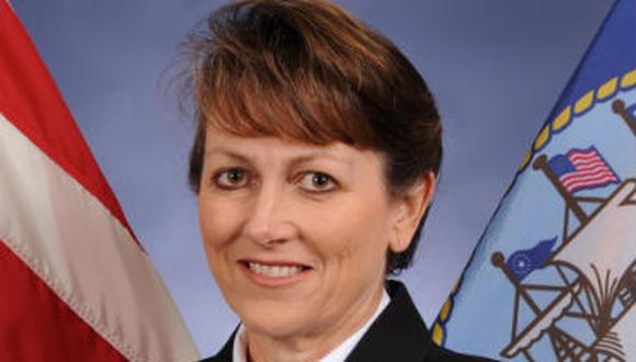 EEUU: Por primera vez nombran a mujer como comandante de flota de Marina