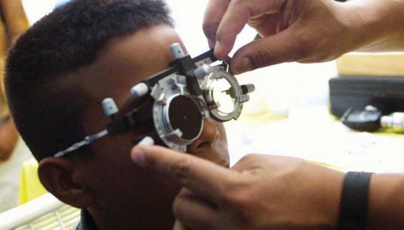 Cerca de 50 mil escolares necesitan usar lentes de medida por problemas ópticos