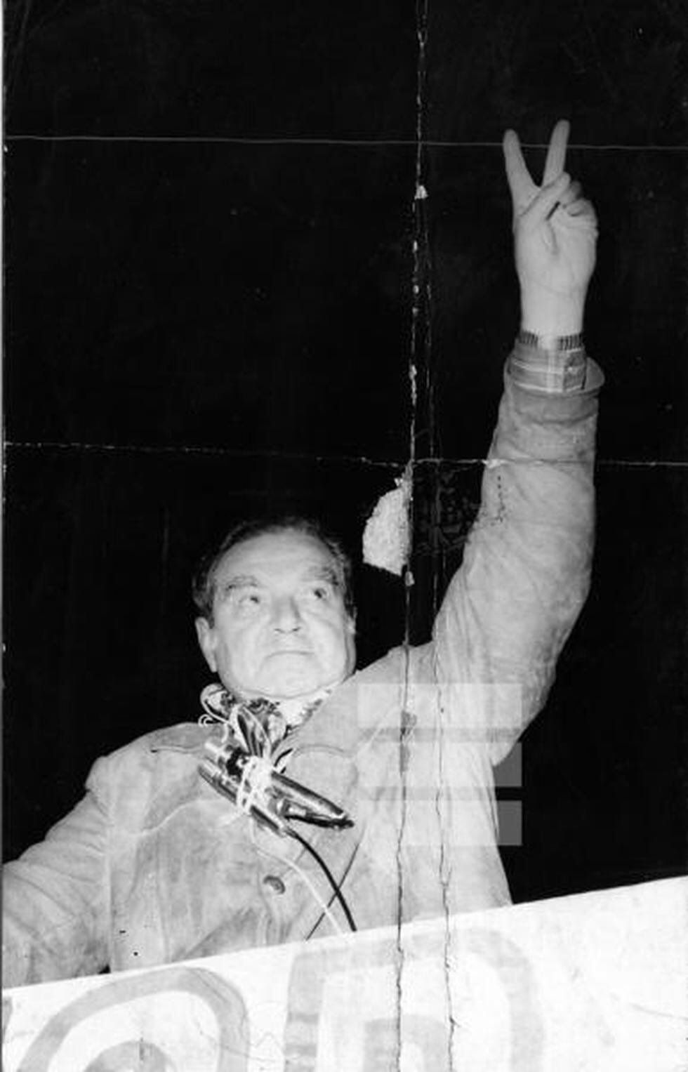 La vida del líder aprista Armando Villanueva en imágenes