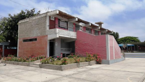 Infraestructura del colegio Melchorita Saravia en condición inhabitable en Chincha.