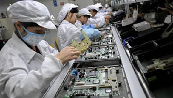 China: Trifulca entre 2000 trabajadores de fábrica proveedora de Apple provoca su cierre