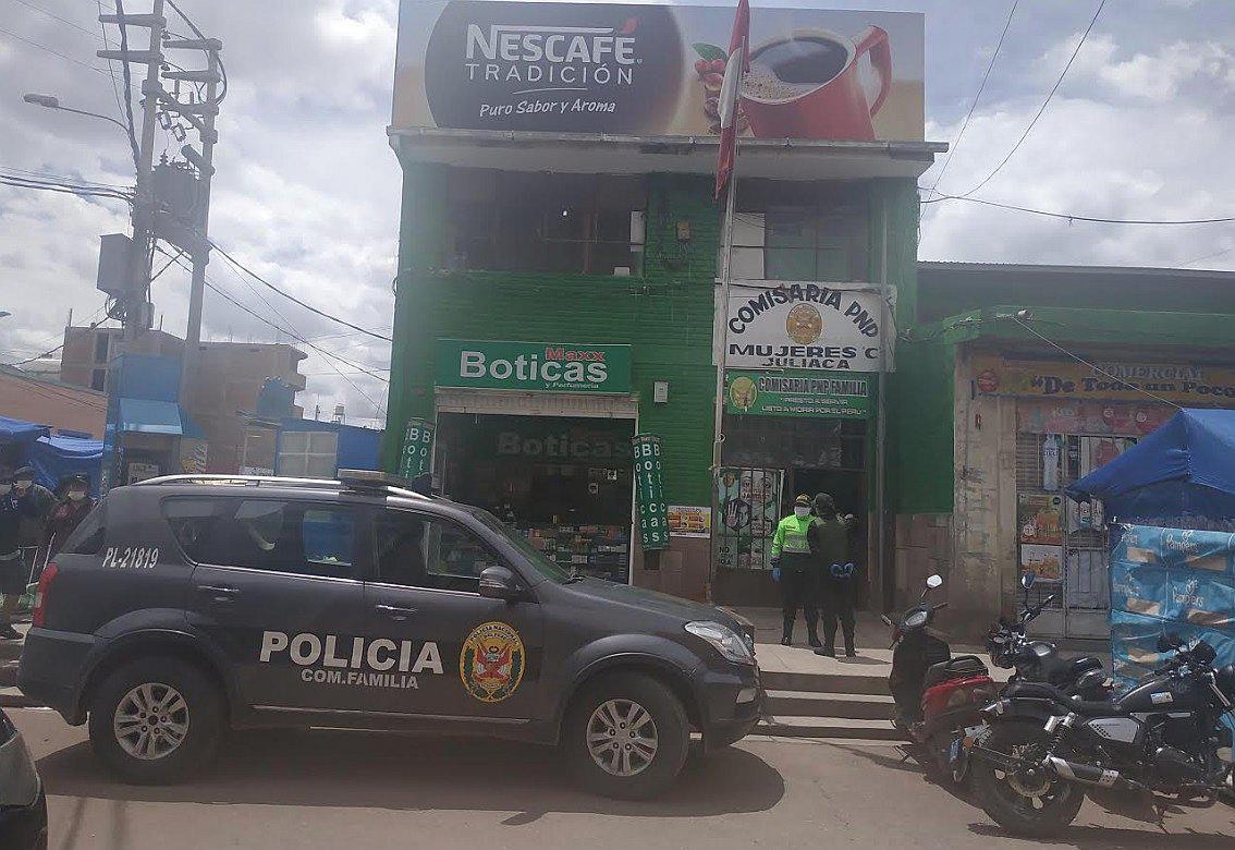 Juliaca: Techo de comisaria de Familia se cae a pedazos