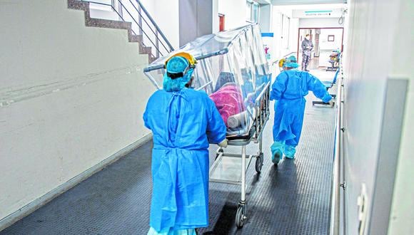 Minsa informó sobre cifra de pacientes hospitalizados por COVID-19. (Foto: AFP / Ernesto Benavides)