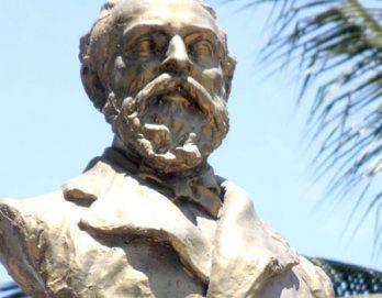 Homenaje a pintor Luis Montero Cáceres