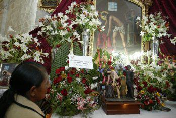 Con la canción el Apu Yaya