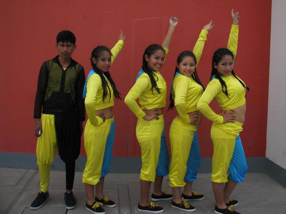 Escolares de Moquegua ganan en canto de Juegos Florales 2014