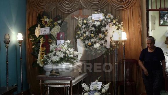 Velan restos de mujer presuntamente asesinada por expolicía en SJL (FOTOS)