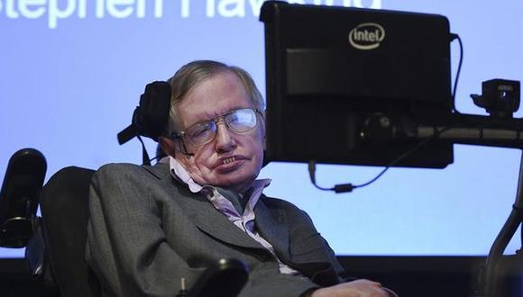 ​Stephen Hawking invita a fans de One Direction a estudiar la física