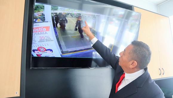 Alcalde del distrito de Miraflores, Germán Torres, anuncia más operativos. Foto: Cortesía.