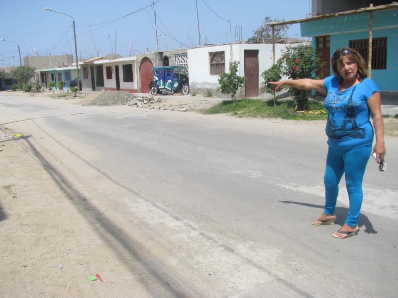 Consorcio deja obra sin sardineles en "7 de julio"