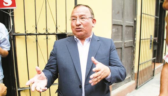 Elidio Espinoza defenestra a gerente general del TMT