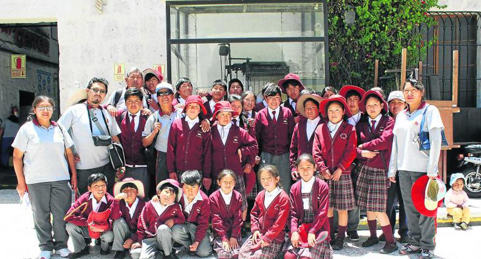 Niños de San Juan de Tarucani viven un día la labor del periodista