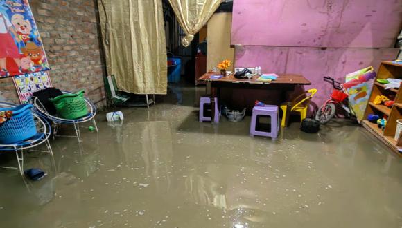 Torrencial lluvia provoca inundaciones y colapso de casas en el distrito de Tambogrande, en Piura