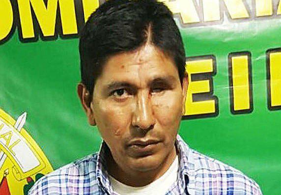 Roba laptop en bus y pasajeros lo agarran a golpes