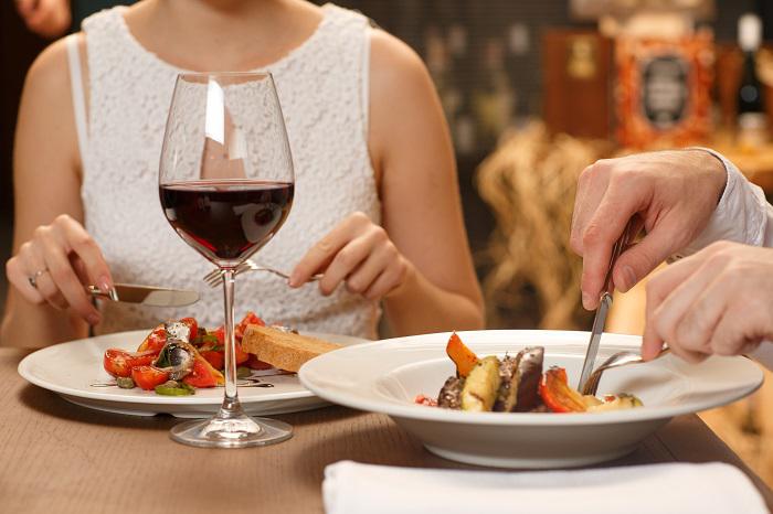 ​Recomendaciones para disfrutar una cena sin remordimientos