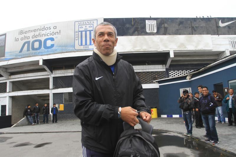 Administración de Alianza Lima busca al reemplazo de Wilmar Valencia