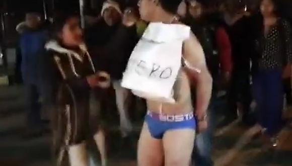 Huamachuco: Rondas campesinas pasean desnudo a presunto ladrón (VIDEO)