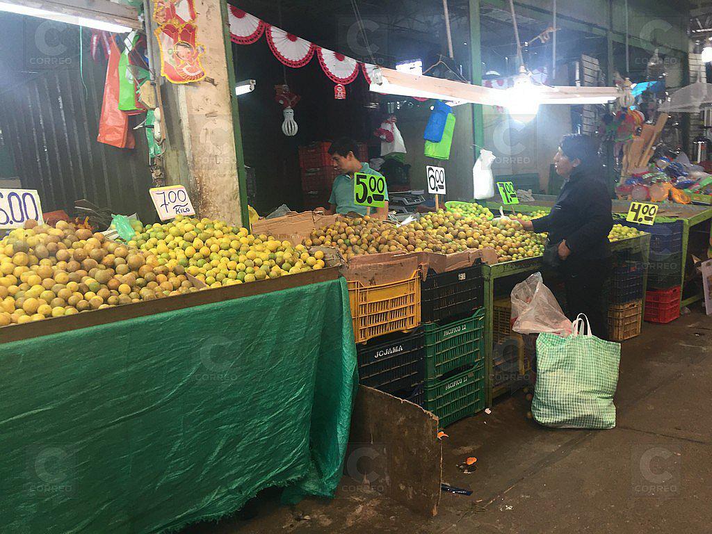 Precio del limón llega a costar hasta 8