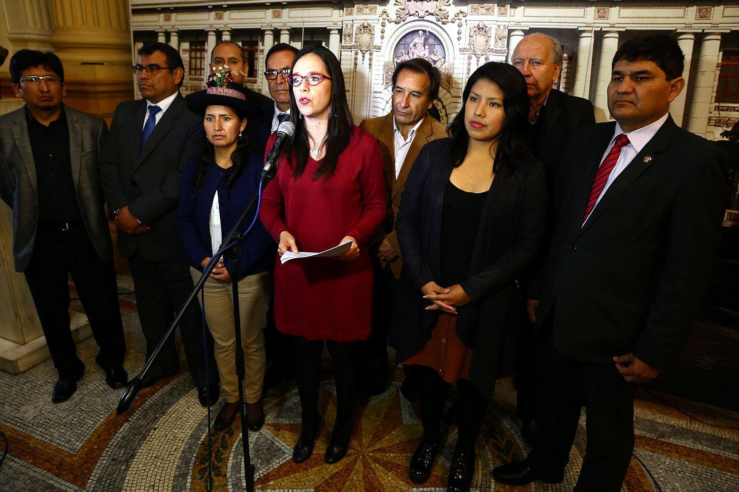 Quintanilla: "Exigimos que el presidente PPK no pueda salir del país"