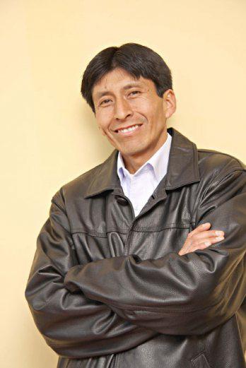 Cuenta Roland Curisinche Castro?