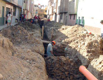 Piden instalación de agua y desagüe