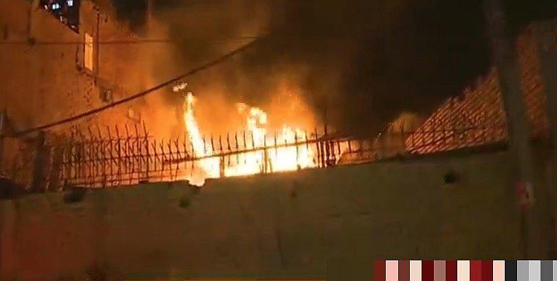 Incendio consumió un taller de carpintería en el Cercado de Lima (VIDEO) 
