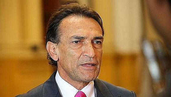 Héctor Becerril: “Fernando Zavala es la única persona cuerda en el Ejecutivo”