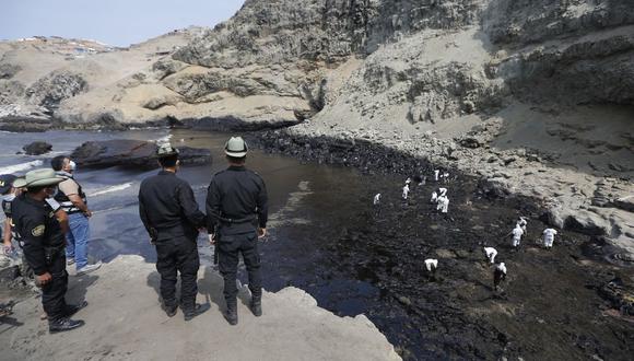 Ventanilla: Continúan los trabajos para mitigar los efectos del derrame de petróleo de la refinería La Pampilla. Fotos: Jorge Cerdan / @photo.gec