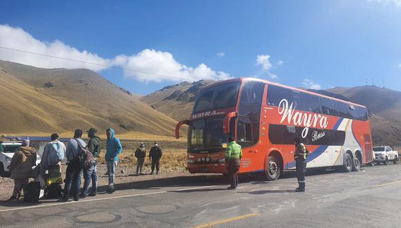 La intervención ocurrió en el kilómetro 236 de la vía Juliaca-Arequipa. (Foto: Feliciano Gutiérrez)