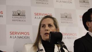 María del Carmen Alva sobre congresistas que viajaron en Año Nuevo: no tienen que dar explicaciones 