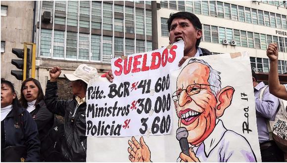 Huelga de maestros: 71% de peruanos a favor que docentes sean despedidos 