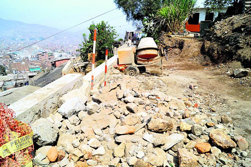 Obras de Barrio Mío paralizadas en Comas